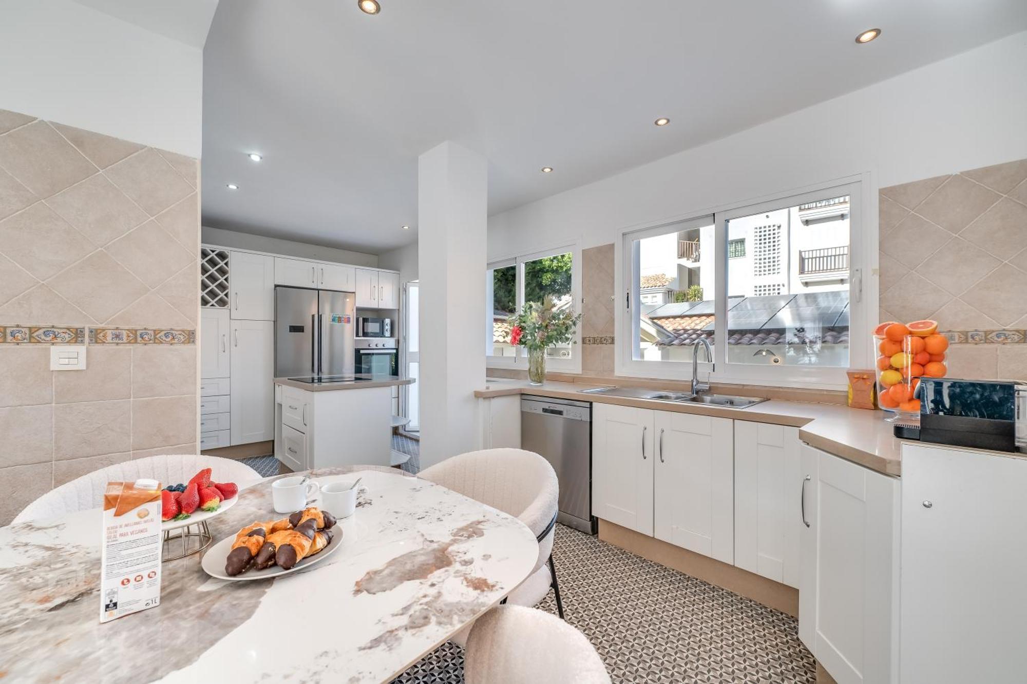 Vacation Marbella I Sunny Camelia Villa Heated Pool, Recently Renovated, Best Residential Neighborhood In Benalmadena, Short Walk To The Beach, Cinema Room Exterior photo