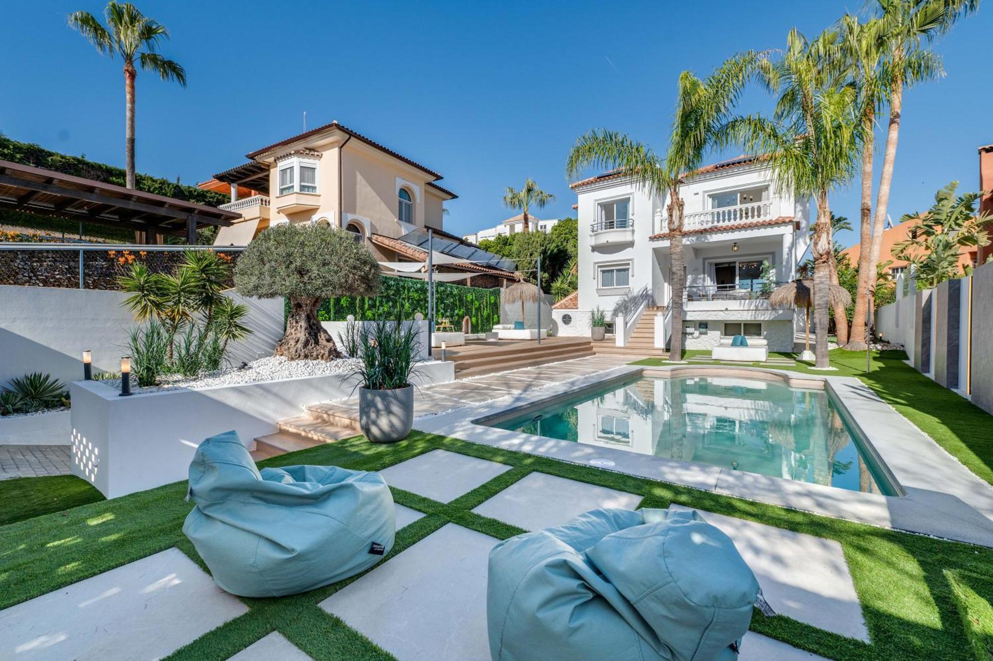 Vacation Marbella I Sunny Camelia Villa Heated Pool, Recently Renovated, Best Residential Neighborhood In Benalmadena, Short Walk To The Beach, Cinema Room Exterior photo