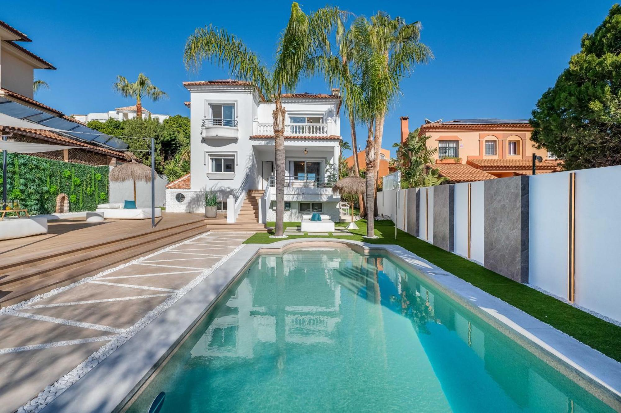 Vacation Marbella I Sunny Camelia Villa Heated Pool, Recently Renovated, Best Residential Neighborhood In Benalmadena, Short Walk To The Beach, Cinema Room Exterior photo